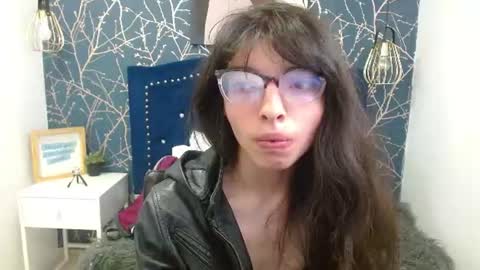 alison online show from June 9, 8:09 pm