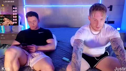 Justin online show from December 1, 7:41 pm