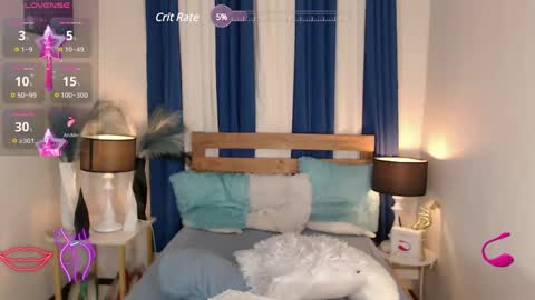 Snapshot of alluring_brianna08 chatting on February 9, 8:33 am Brianna online show from February 9, 8:33 am