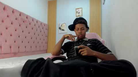 alluringangel01 online show from November 21, 3:05 am