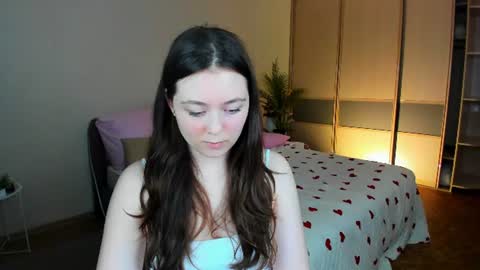 alluringeyess online show from June 24, 4:50 pm