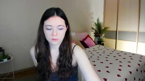 alluringeyess online show from June 29, 11:21 am