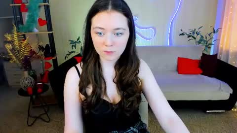 alluringeyess online show from July 9, 12:42 pm