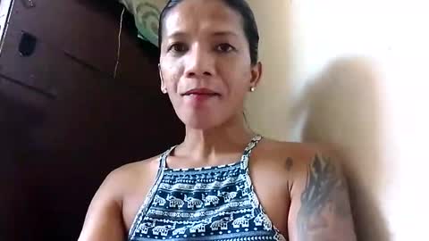 Snapshot of alluringsofia chatting on April 12, 7:13 am alluringsofia online show from April 12, 7:13 am