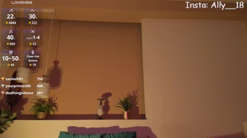 Snapshot of ally_addams chatting on January 22, 9:57 am Ally online show from January 22, 9:57 am