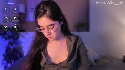 Snapshot of ally_addams chatting on March 1, 3:43 am Ally online show from March 1, 3:43 am