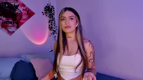 ally_clark online show from January 18, 9:13 pm