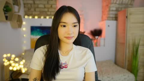 Allyah Sky online show from March 8, 1:39 am