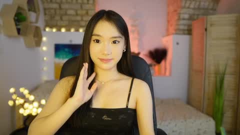 Allyah Sky online show from March 8, 10:13 pm