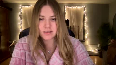 allyanalangel online show from February 7, 8:44 am