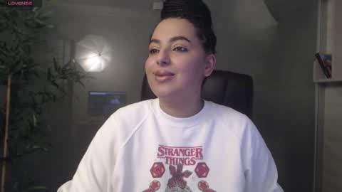 Snapshot of allyiah chatting on October 5, 1:09 pm         online show from October 5, 1:09 pm