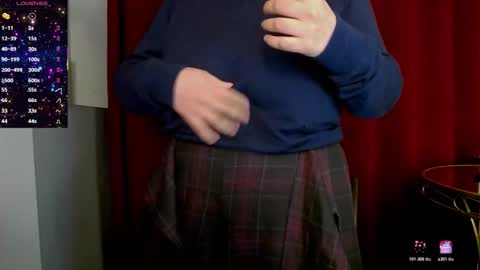 Snapshot of allyiah chatting on October 26, 4:46 pm         online show from October 26, 4:46 pm