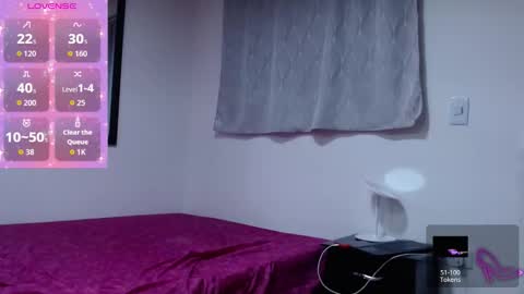 Allysonstonnes online show from November 2, 10:01 pm