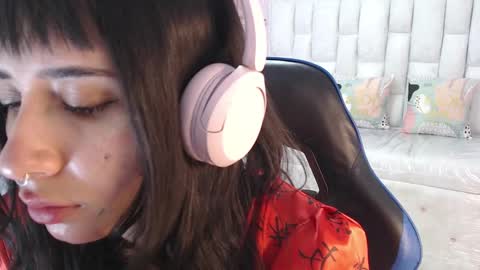 Allysa  online show from September 21, 3:35 pm