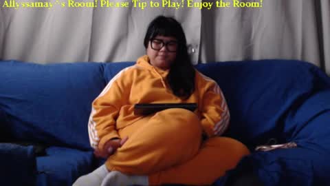 Allyssamay online show from December 13, 7:47 am