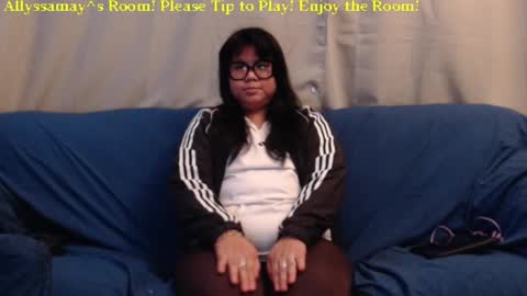 Allyssamay online show from February 12, 6:51 am