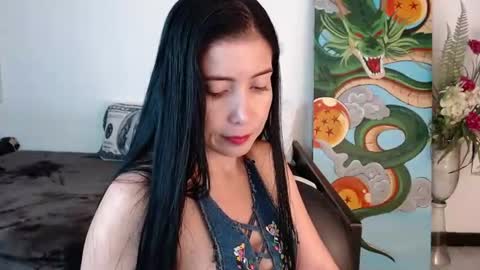 alma_art_ online show from June 16, 10:56 pm