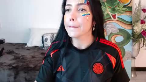 alma_art_ online show from June 23, 11:14 pm