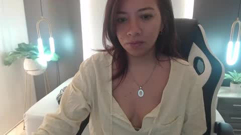 ALMA FENIX  online show from December 3, 12:06 pm