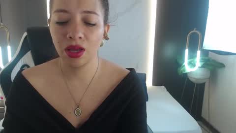 ALMA FENIX  online show from December 9, 3:22 pm