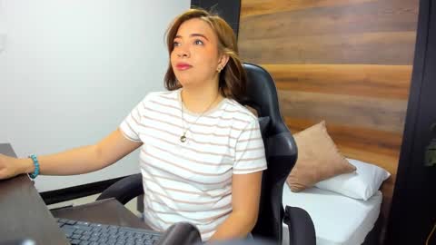 ALMA FENIX  online show from September 20, 6:53 pm