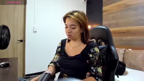 ALMA FENIX  online show from October 7, 12:13 pm