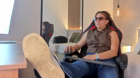 ALMA FENIX  online show from November 4, 12:15 pm