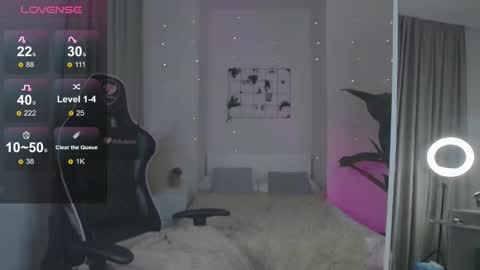 Snapshot of alma_wilson chatting on February 3, 3:38 pm Amina online show from February 3, 3:38 pm