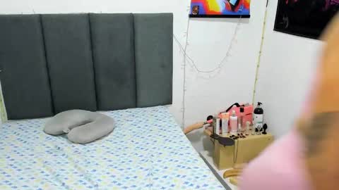 Alma online show from March 11, 9:32 pm