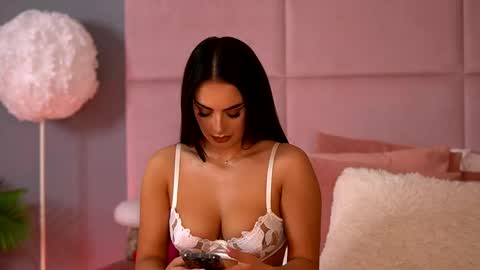 Emma online show from June 3, 4:04 am