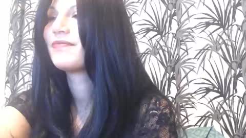 Snapshot of almakarter2 chatting on April 2, 6:44 am almakarter2 online show from April 2, 6:44 am