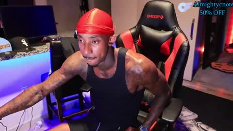 Snapshot of almightycnote chatting on April 3, 4:10 am Almightycnote online show from April 3, 4:10 am