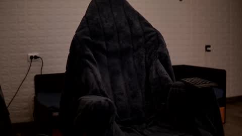 Snapshot of almostsunsetderek chatting on February 11, 6:30 am AlmostDerekSunset online show from February 11, 6:30 am