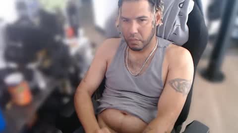 Snapshot of aloha_king chatting on March 9, 9:57 pm simplyfaded online show from March 9, 9:57 pm