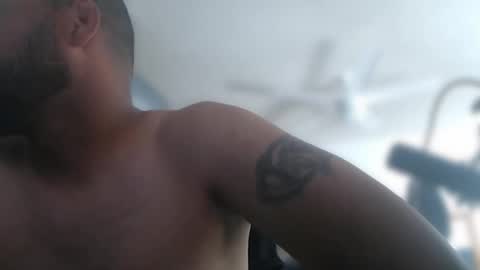 Snapshot of aloha_king chatting on October 26, 8:15 pm simplyfaded online show from October 26, 8:15 pm