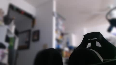 Snapshot of aloha_king chatting on November 24, 3:06 am simplyfaded online show from November 24, 3:06 am