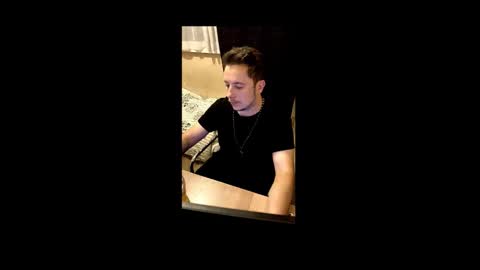 Snapshot of alolanmonke chatting on October 6, 7:11 pm alolanmonke online show from October 6, 7:11 pm