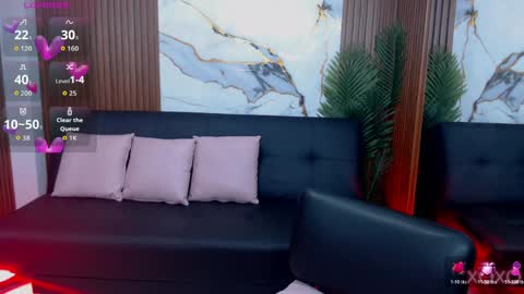 Snapshot of alonddra_tay chatting on April 9, 11:37 am alonddra_tay online show from April 9, 11:37 am