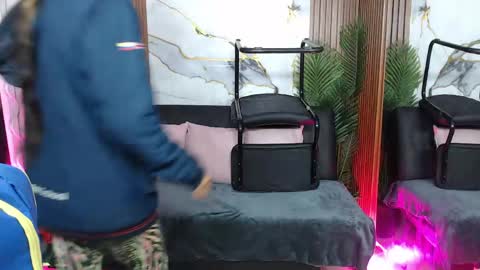 Snapshot of alonddra_tay chatting on April 20, 11:35 am alonddra_tay online show from April 20, 11:35 am