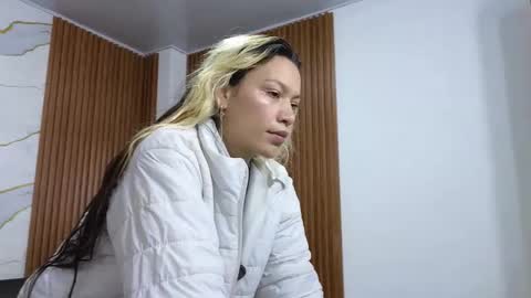 Snapshot of alonddra_tay chatting on April 27, 11:30 am alonddra_tay online show from April 27, 11:30 am