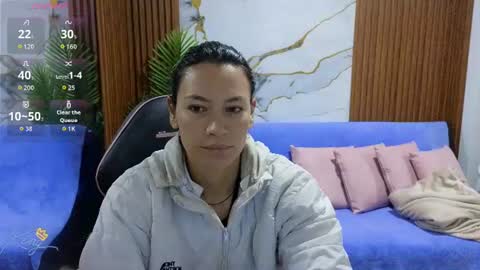 Snapshot of alonddra_tay chatting on June 12, 11:31 am alonddra_tay online show from June 12, 11:31 am