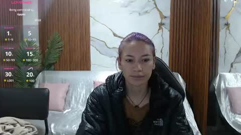 Snapshot of alonddra_tay chatting on July 9, 11:36 am alonddra_tay online show from July 9, 11:36 am
