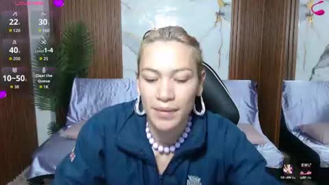 Snapshot of alonddra_tay chatting on July 22, 11:35 am alonddra_tay online show from July 22, 11:35 am