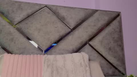 Snapshot of alondra_frox chatting on June 4, 11:38 am Alondra online show from June 4, 11:38 am