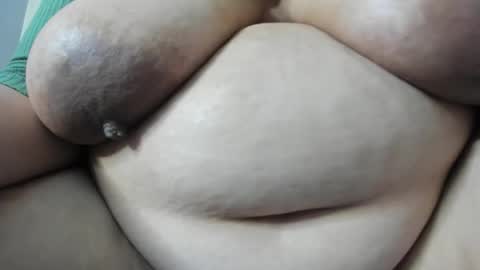 Snapshot of alondra_zaens chatting on March 21, 8:19 am Alondra online show from March 21, 8:19 am