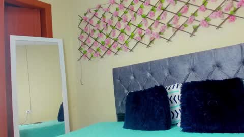Alondra gomez online show from February 11, 12:27 pm
