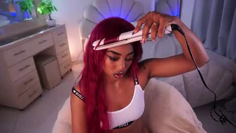 Alondra online show from June 19, 8:40 am