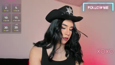 Hazel Bowie online show from February 11, 9:09 pm