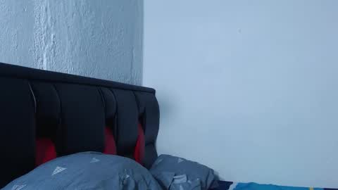 Snapshot of alonxoo chatting on February 24, 2:09 am alonxoo online show from February 24, 2:09 am