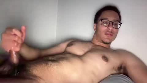 alonzo_12 online show from February 2, 3:21 am